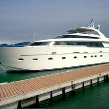 Sky Khan Yacht 