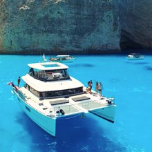 Cute Little Cat Yacht 