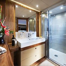 Younan Yacht 