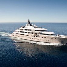 Mirage Yacht Running Shot