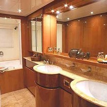 Beyond II Yacht 