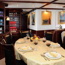 Silvia M Yacht 