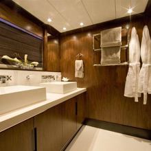 Mia Cara Yacht 