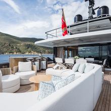 M Yacht 