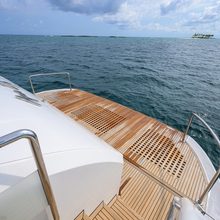 Aqua Life Yacht 