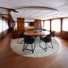 Northlander Yacht Meeting Table