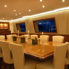 M5 Yacht Dining Salon