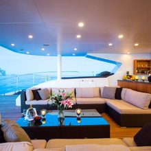 Mashua Bluu Yacht 