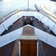 Fifer Yacht 