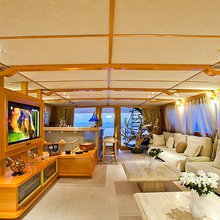 Vela Yacht Salon - Overview
