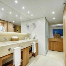 Therapy Yacht 