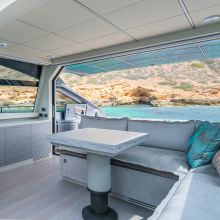 Dr No Yacht 