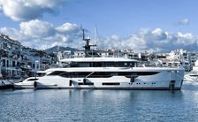 Last minute reduced rate South of France yacht charter onboard Benetti motor yacht TOSUN