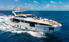 32M Azimut superyacht CARPE DIEM joins Bahamas charter fleet