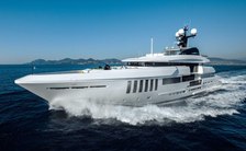 Admiral superyacht OURANOS offers eight days for the price of seven on May 2027 Greece charters