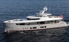 Motor yacht MANA I offers exclusive rate for Ibiza yacht charters