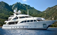 Benetti superyacht QUEST R joins Mediterranean yacht charter fleet