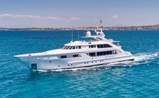 Charter Yacht OASIS Announces 10% Discount on Greece Yacht Charters for June 2026