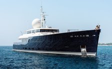 Paradise calls with Maldives yacht charters onboard yacht rental GALILEO