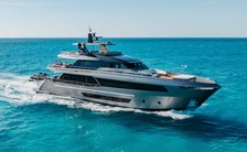  Remaining Availability for Bahamas Yacht Charters: Three Exceptional Yachts for Winter Sun