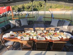 Grand Sailor photo 2