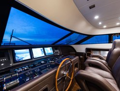 Lady Nina VI photo 3