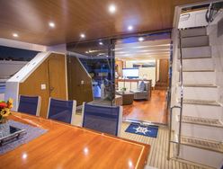 Italian Yacht 85 photo 2