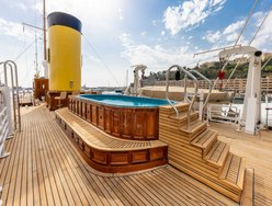 SS Delphine photo 3