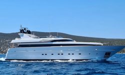 Tigra yacht charter 