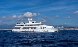 Tacanuya yacht charter 