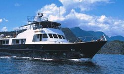 Kayana yacht charter 