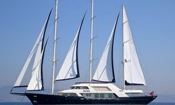 Meira yacht charter 