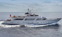 Ava yacht charter 