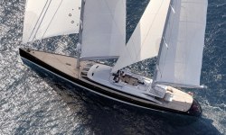 Vertigo yacht charter 