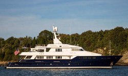 Chantal Ma Vie yacht charter 
