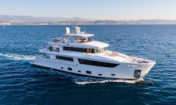 Narvalo yacht charter 