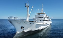 Salila yacht charter 