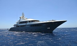 Ghost III yacht charter 