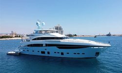 Le Verseau yacht charter 