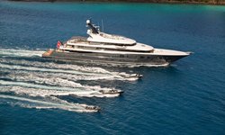 Phoenix 2 yacht charter 