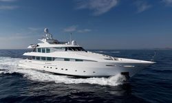 La Tania yacht charter 