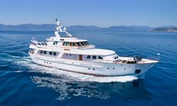 Suncoco yacht charter 