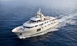 E & E yacht charter 