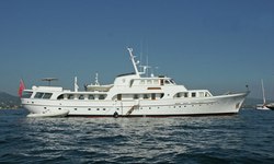 Secret Life yacht charter 