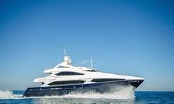 Aquarium yacht charter 