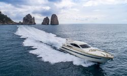 Le One yacht charter 