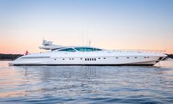 Beachouse yacht charter 