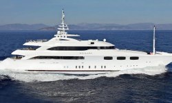 Mia Rama yacht charter 