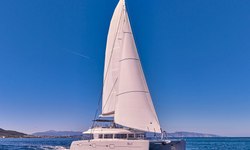 Nova yacht charter 