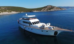 Caneren yacht charter 